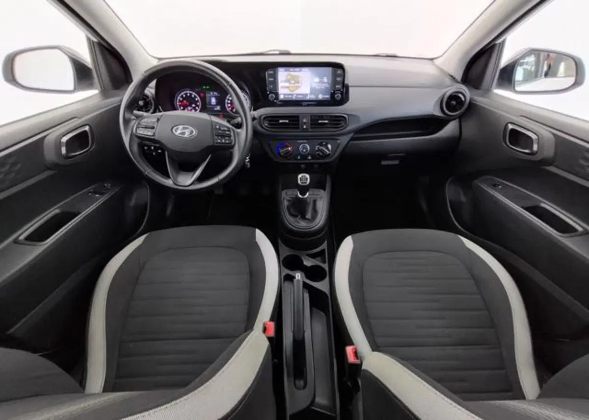 Hyundai i10 usata a Como (4)