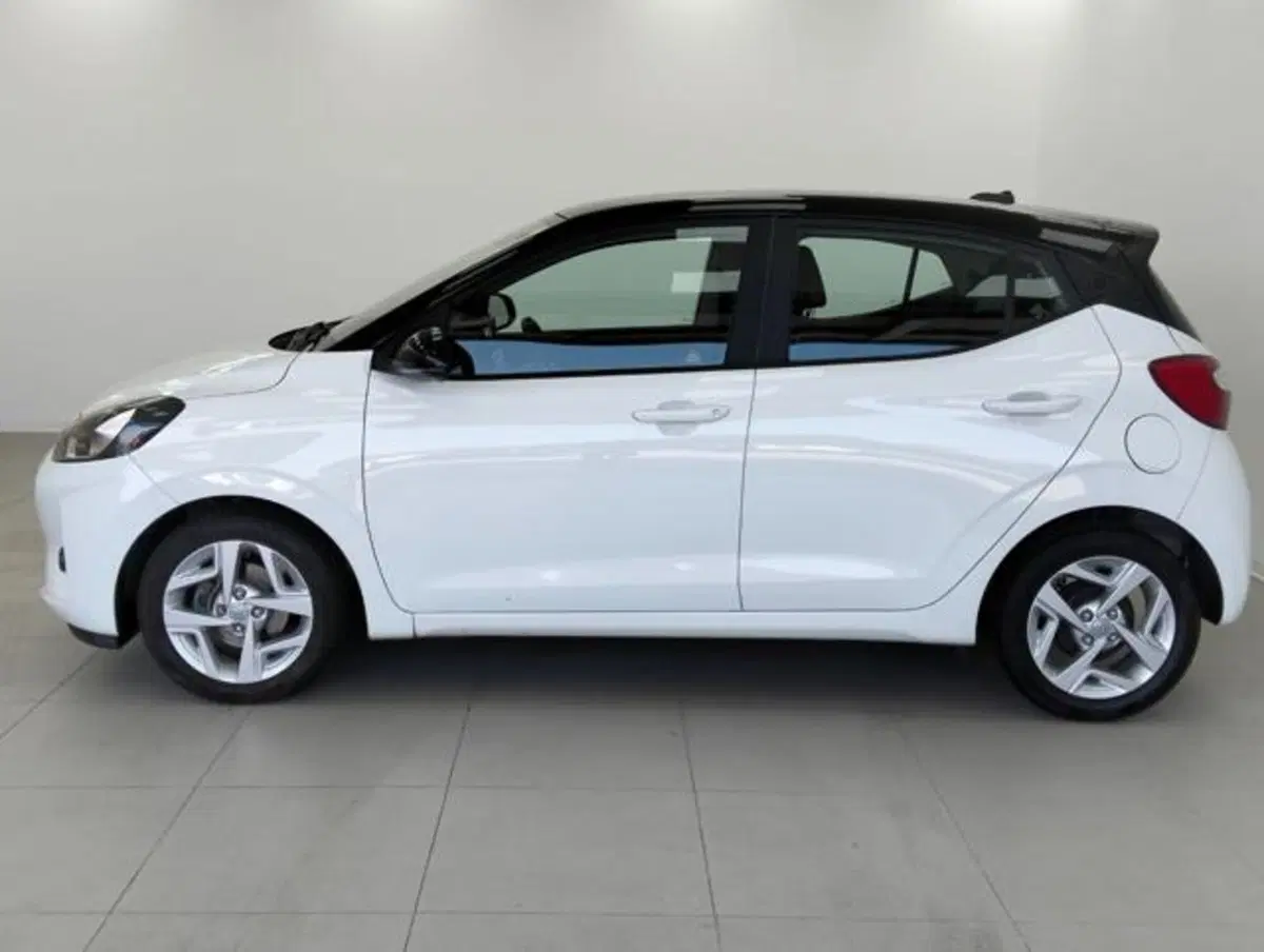 Hyundai i10 usata a Como (8)
