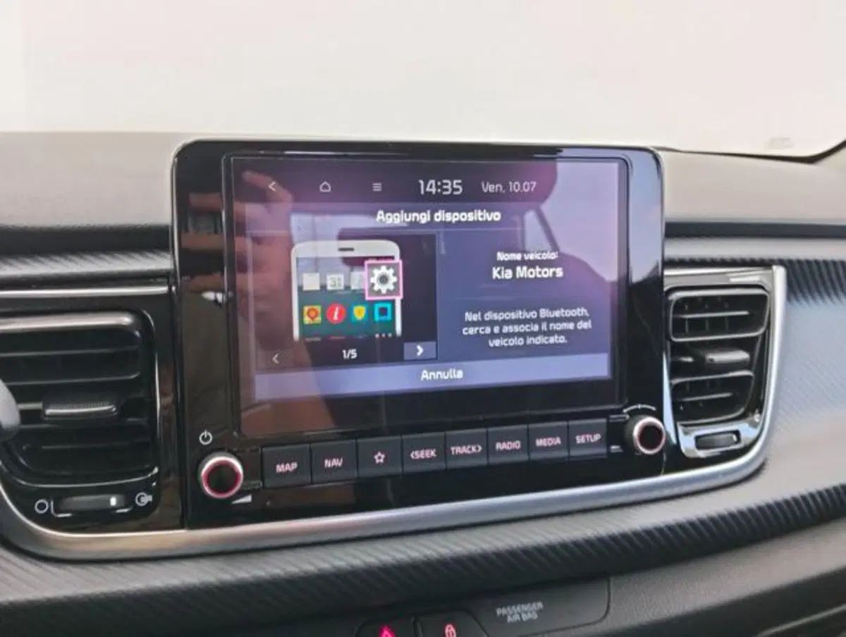 Kia Rio usata a Como (14)