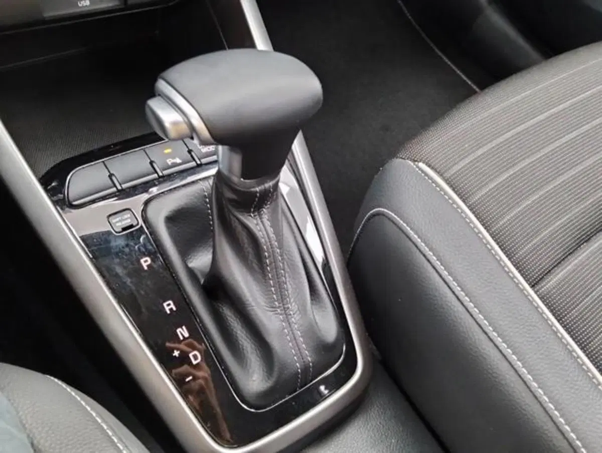 Kia Rio usata a Como (18)
