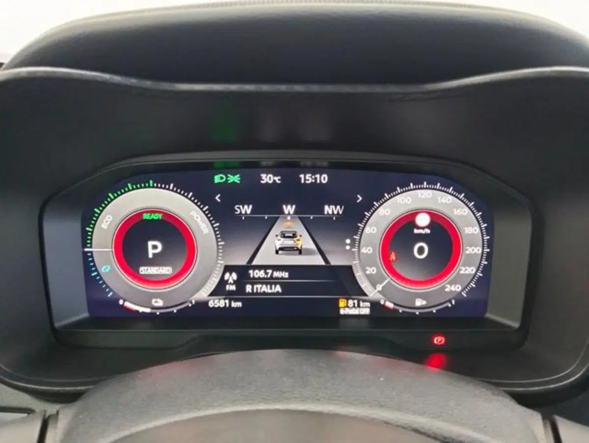Nissan Juke usata a Como (11)
