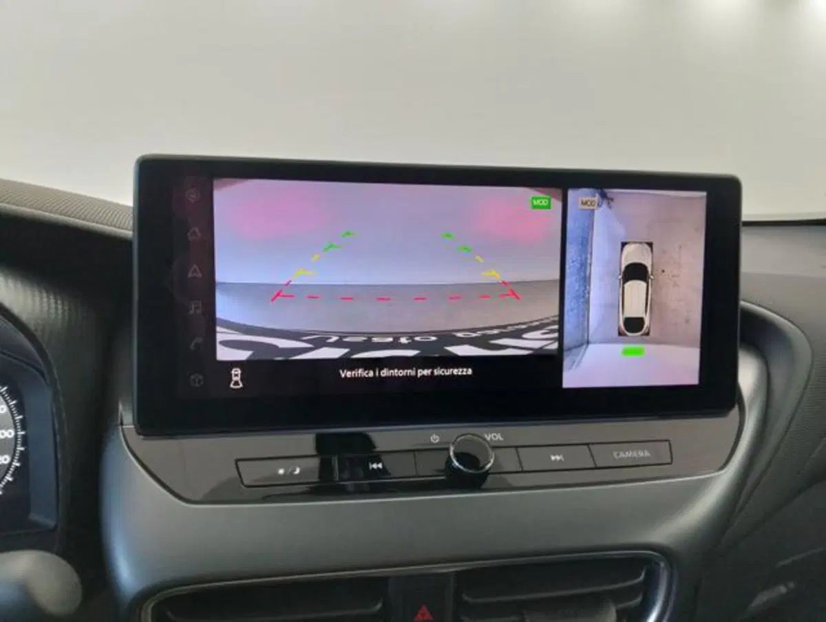 Nissan Juke usata a Como (17)