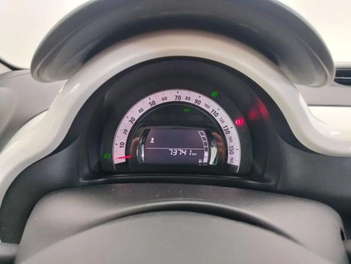 Renault Twingo usata a Como (12)