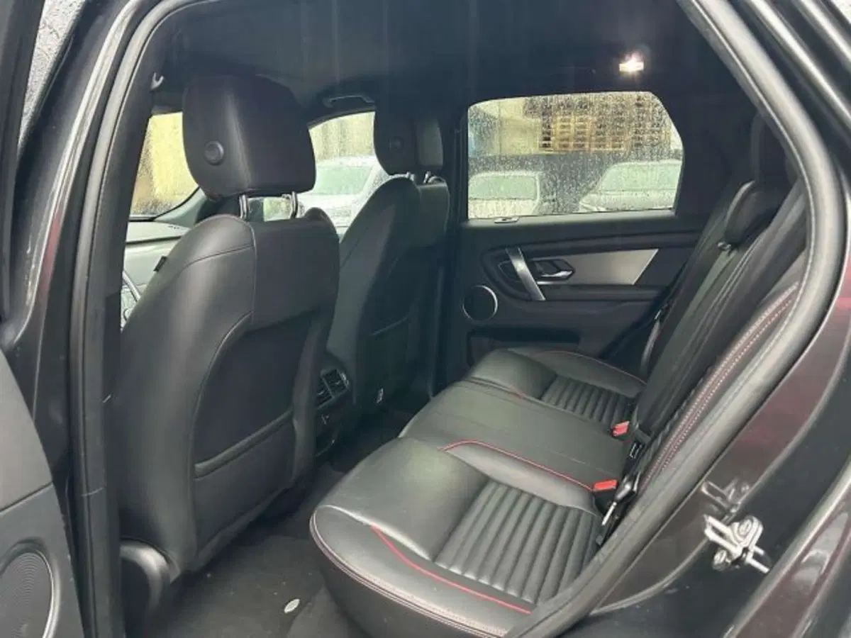 Land Rover Discovery Sport usata a Firenze (9)