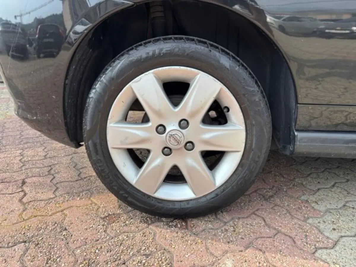 Nissan Micra C+C usata a Cuneo (4)
