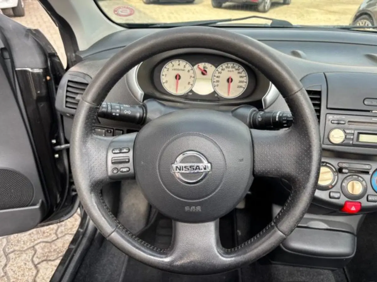 Nissan Micra C+C usata a Cuneo (9)