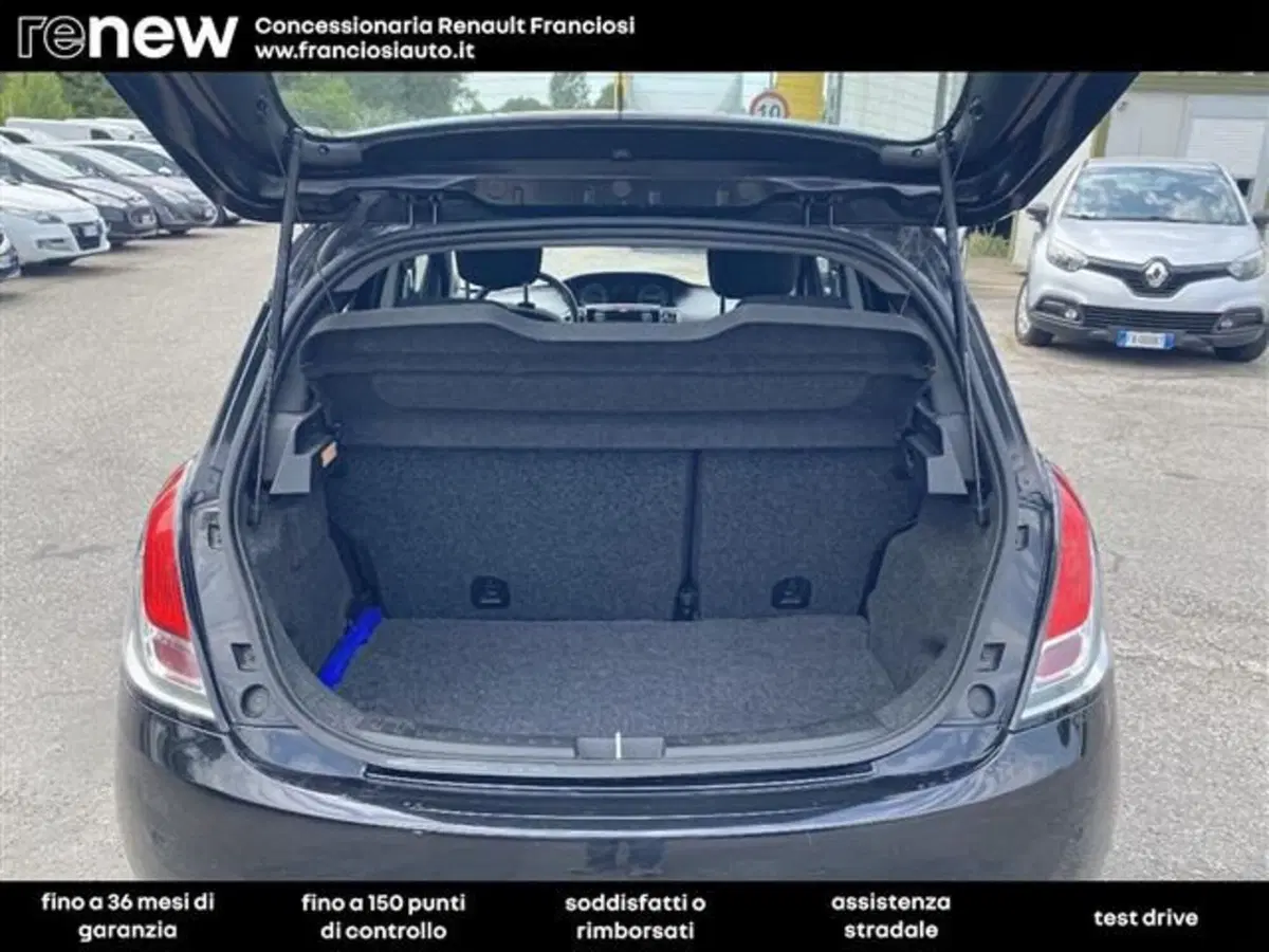 Lancia Ypsilon usata a Modena (14)