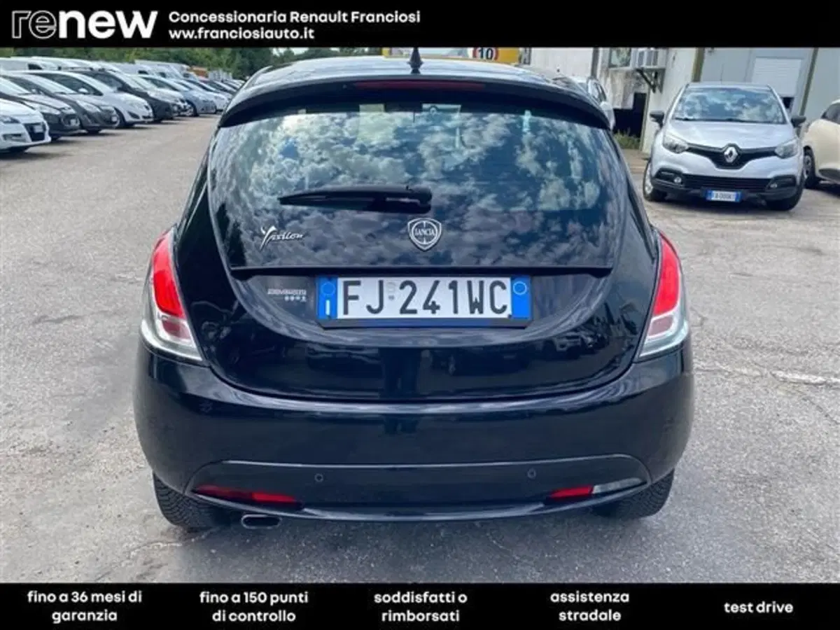 Lancia Ypsilon usata a Modena (19)