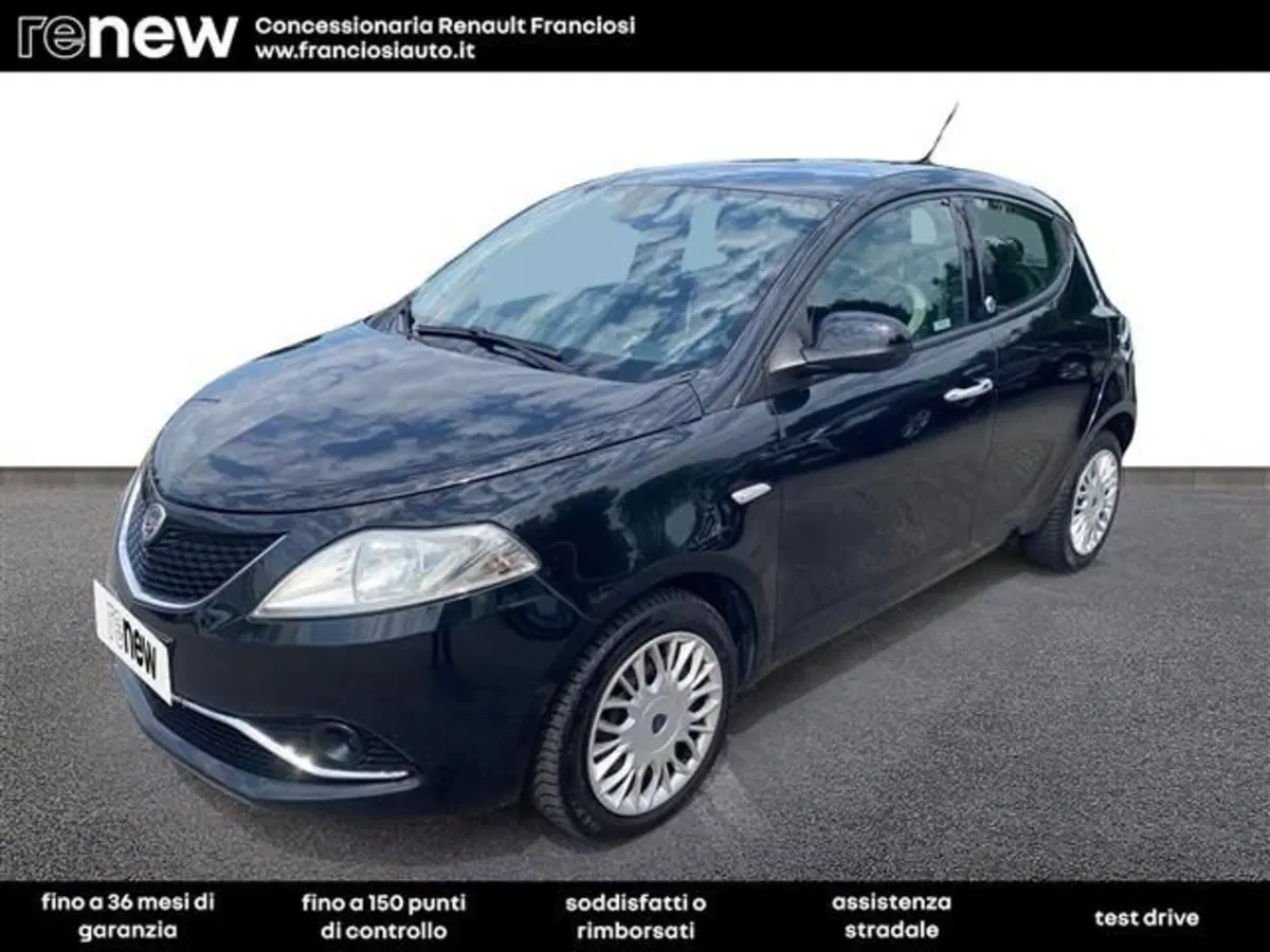 Lancia Ypsilon usata a Modena (2)