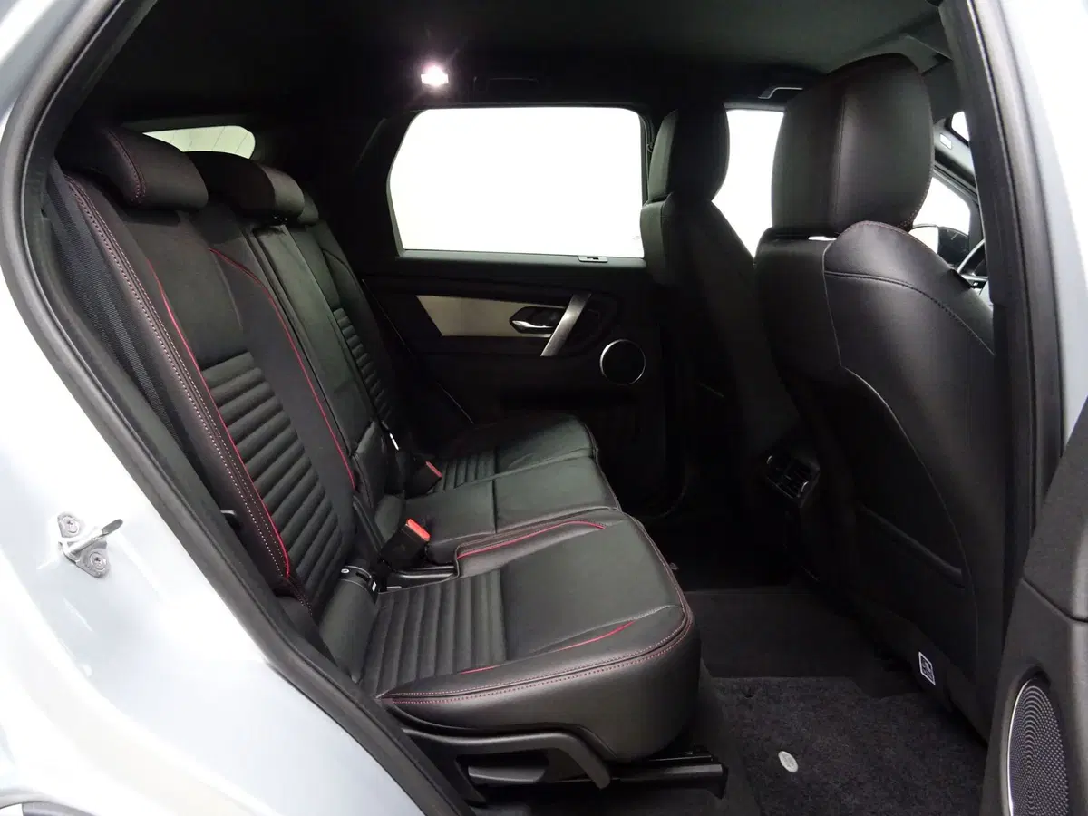 Land Rover Discovery Sport usata a Como (5)