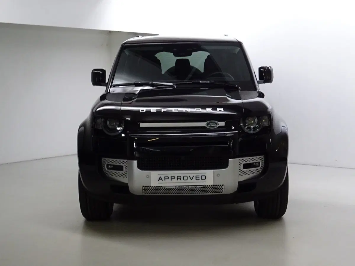 Land Rover Defender usata a Como (8)