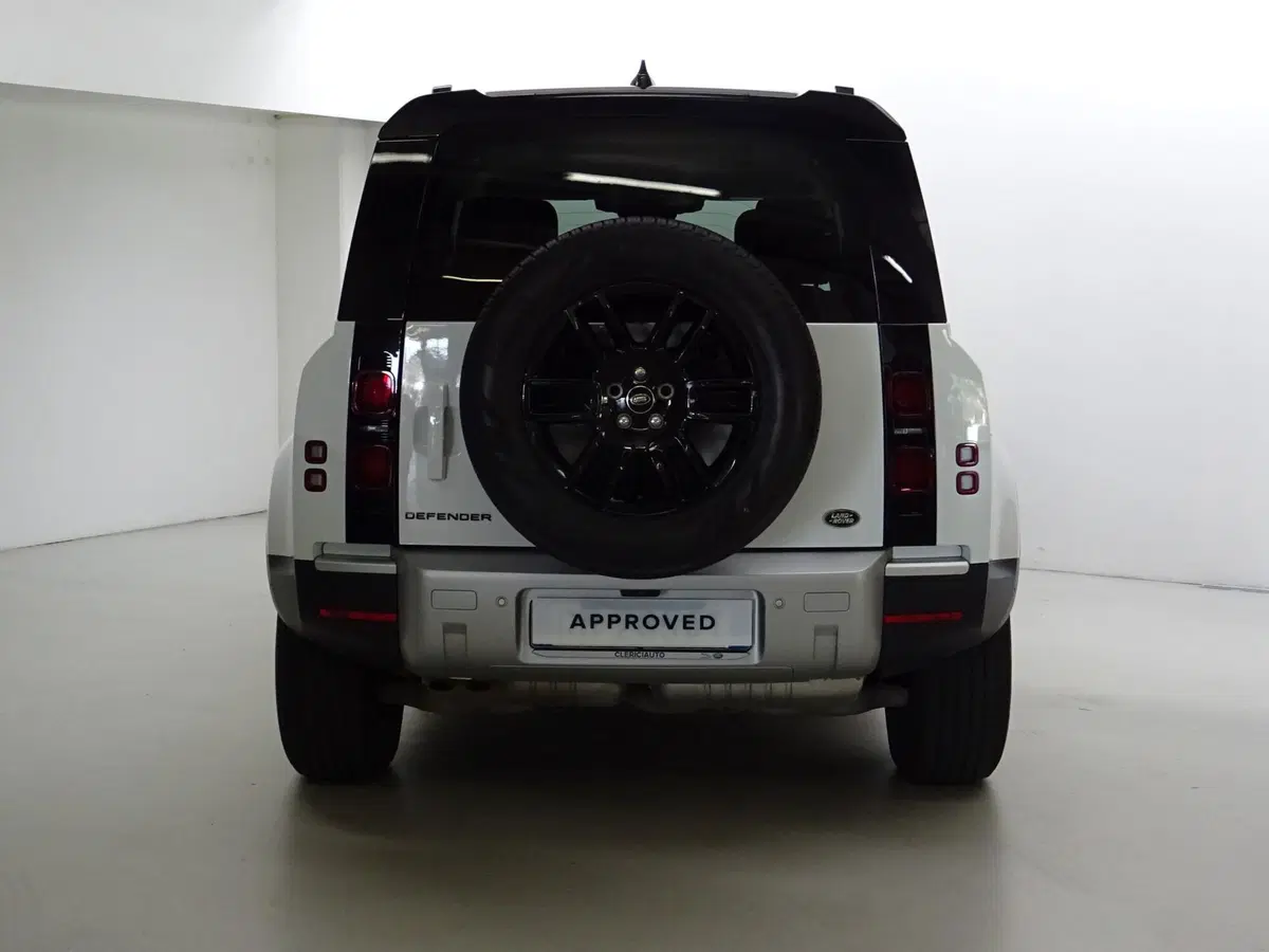 Land Rover Defender usata a Como (7)