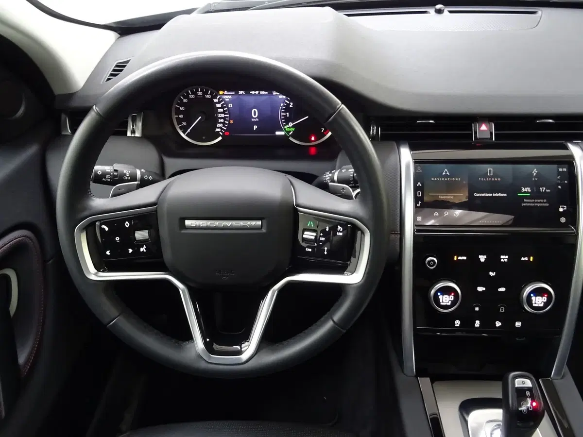 Land Rover Discovery Sport usata a Como (10)