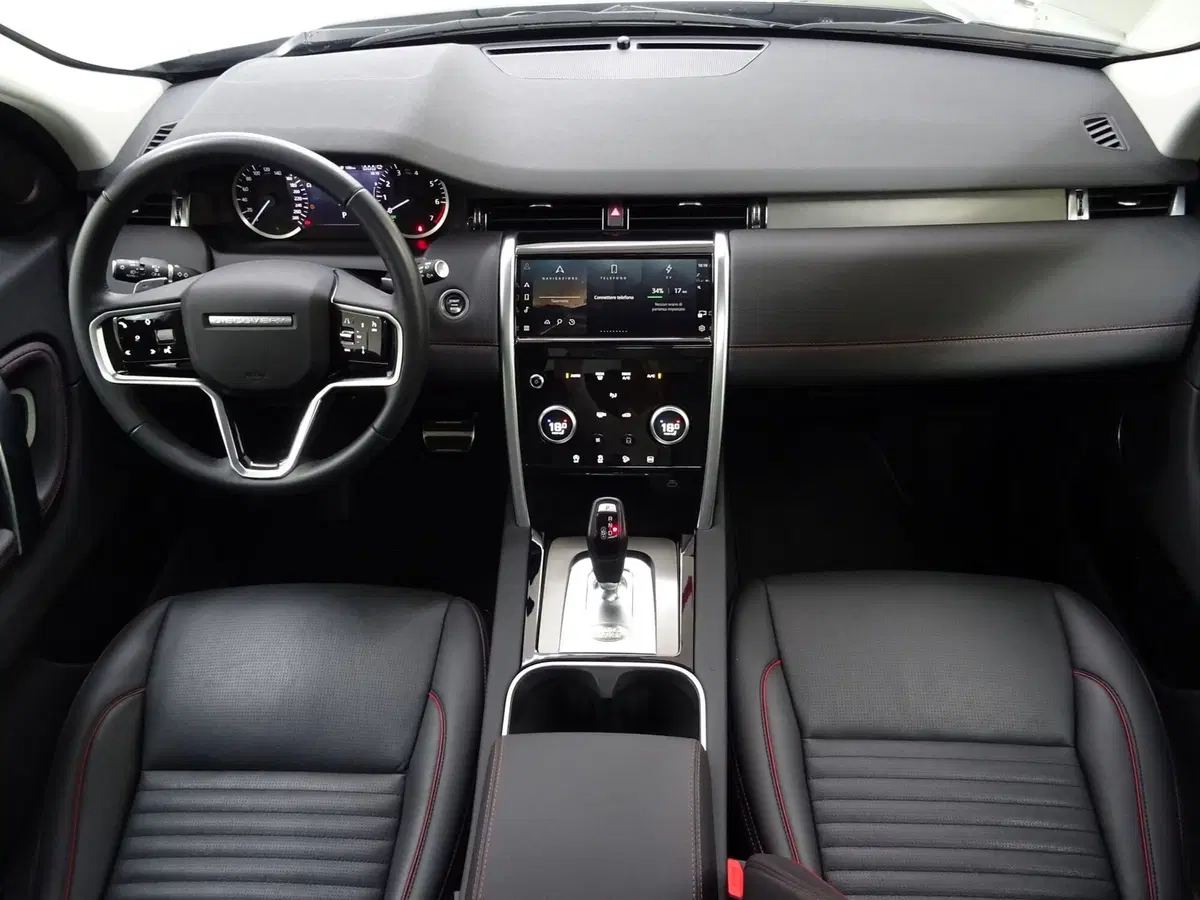 Land Rover Discovery Sport usata a Como (4)