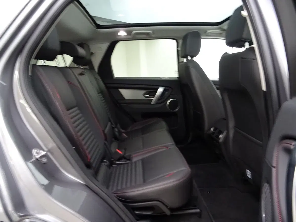 Land Rover Discovery Sport usata a Como (5)