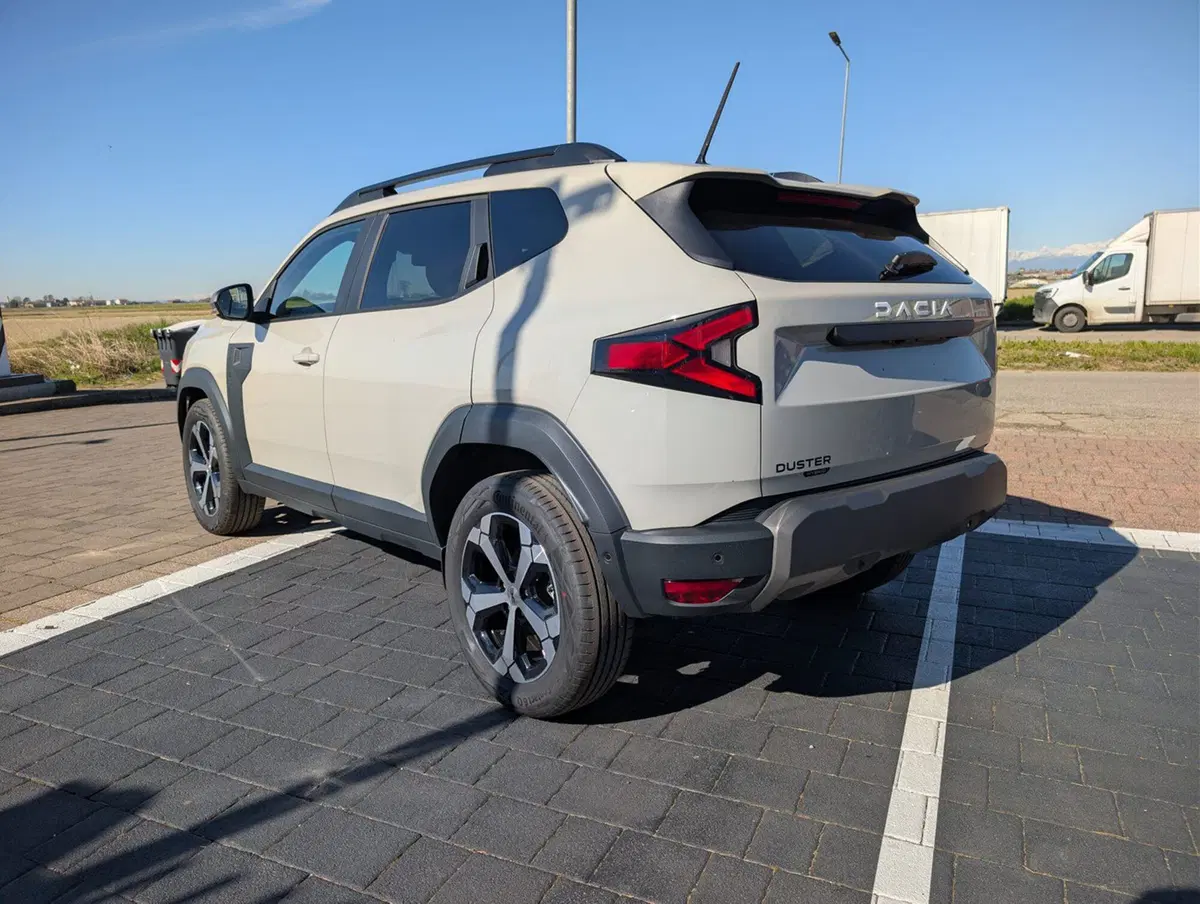 Dacia Duster usata a Pavia (15)