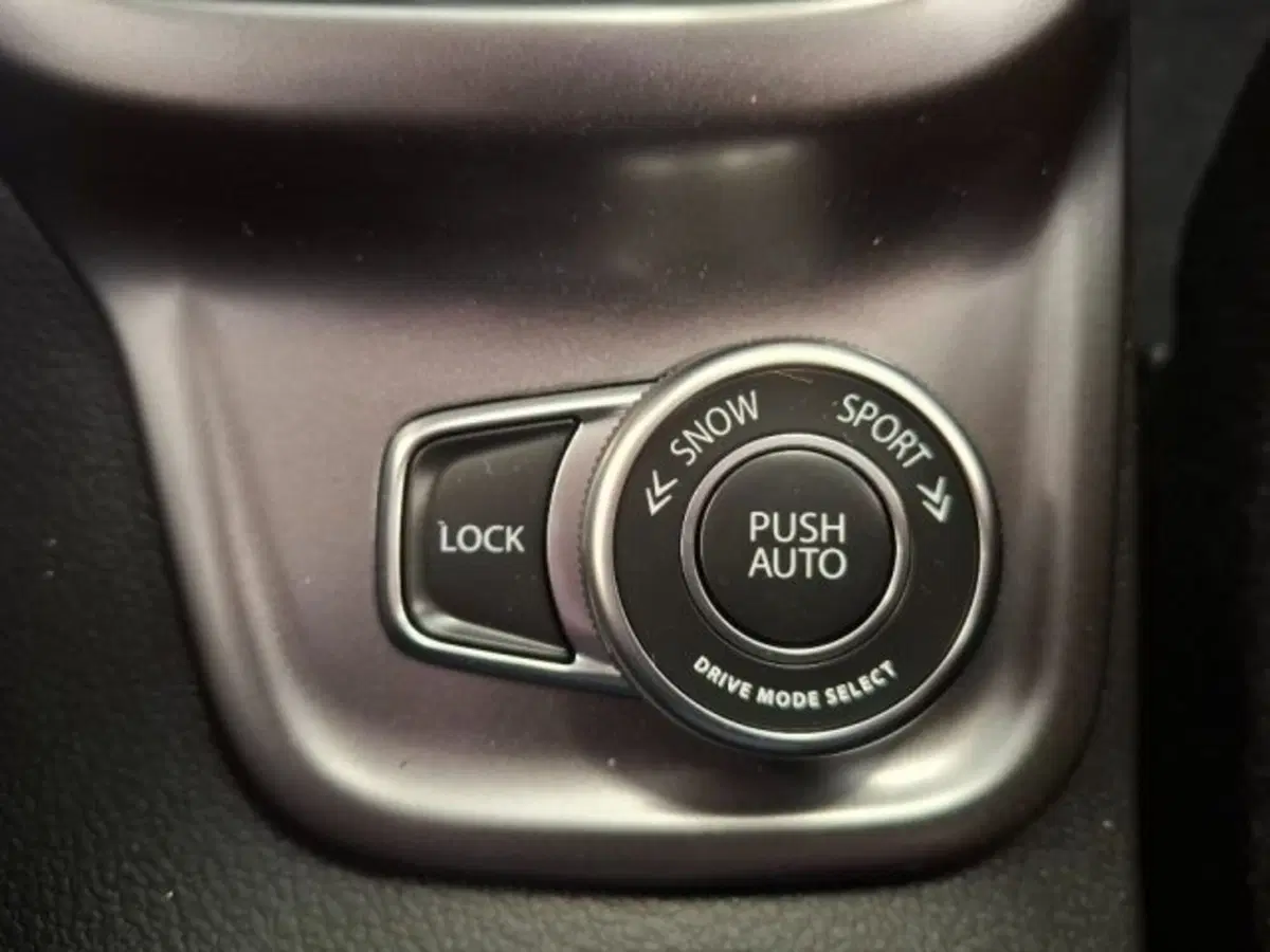 Suzuki Vitara nuova a Reggio Emilia (12)