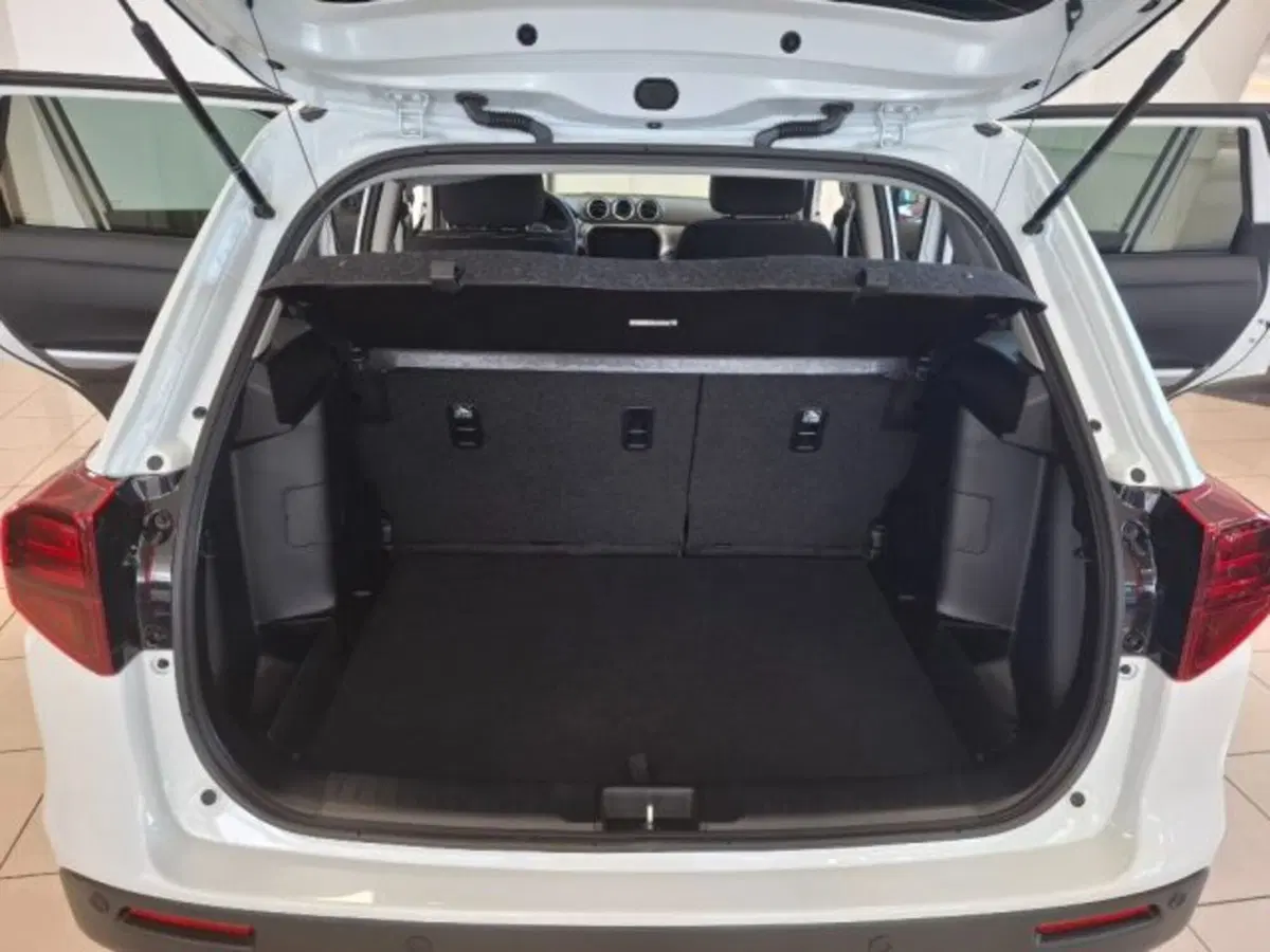 Suzuki Vitara nuova a Reggio Emilia (16)