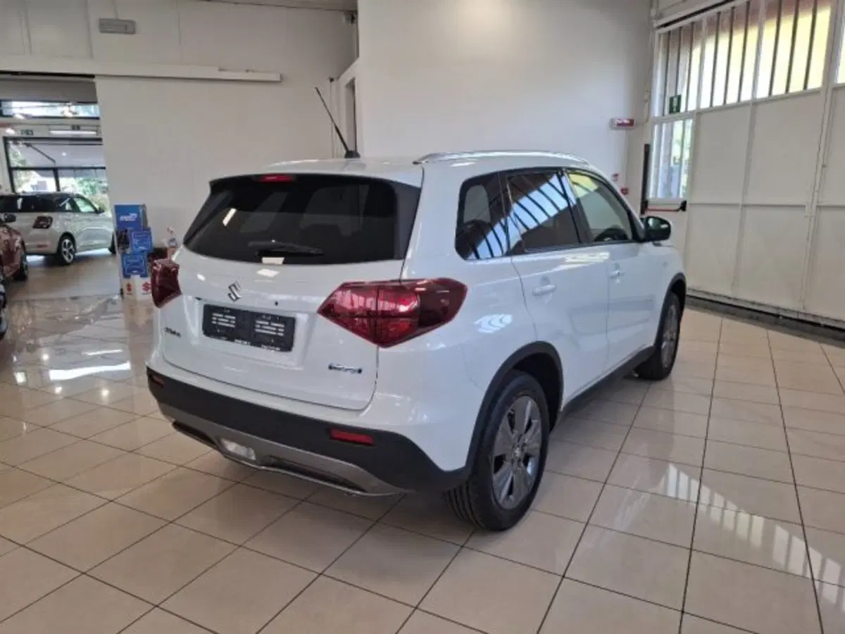 Suzuki Vitara nuova a Reggio Emilia (5)