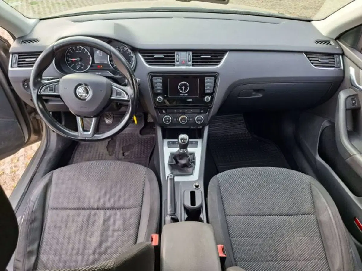 Skoda Octavia Station Wagon usata a Como (7)