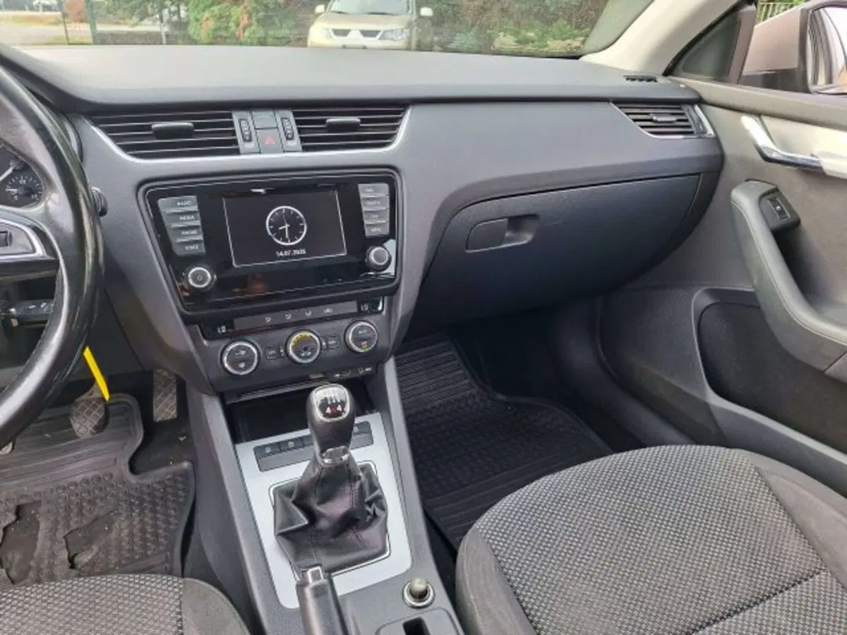 Skoda Octavia Station Wagon usata a Como (9)