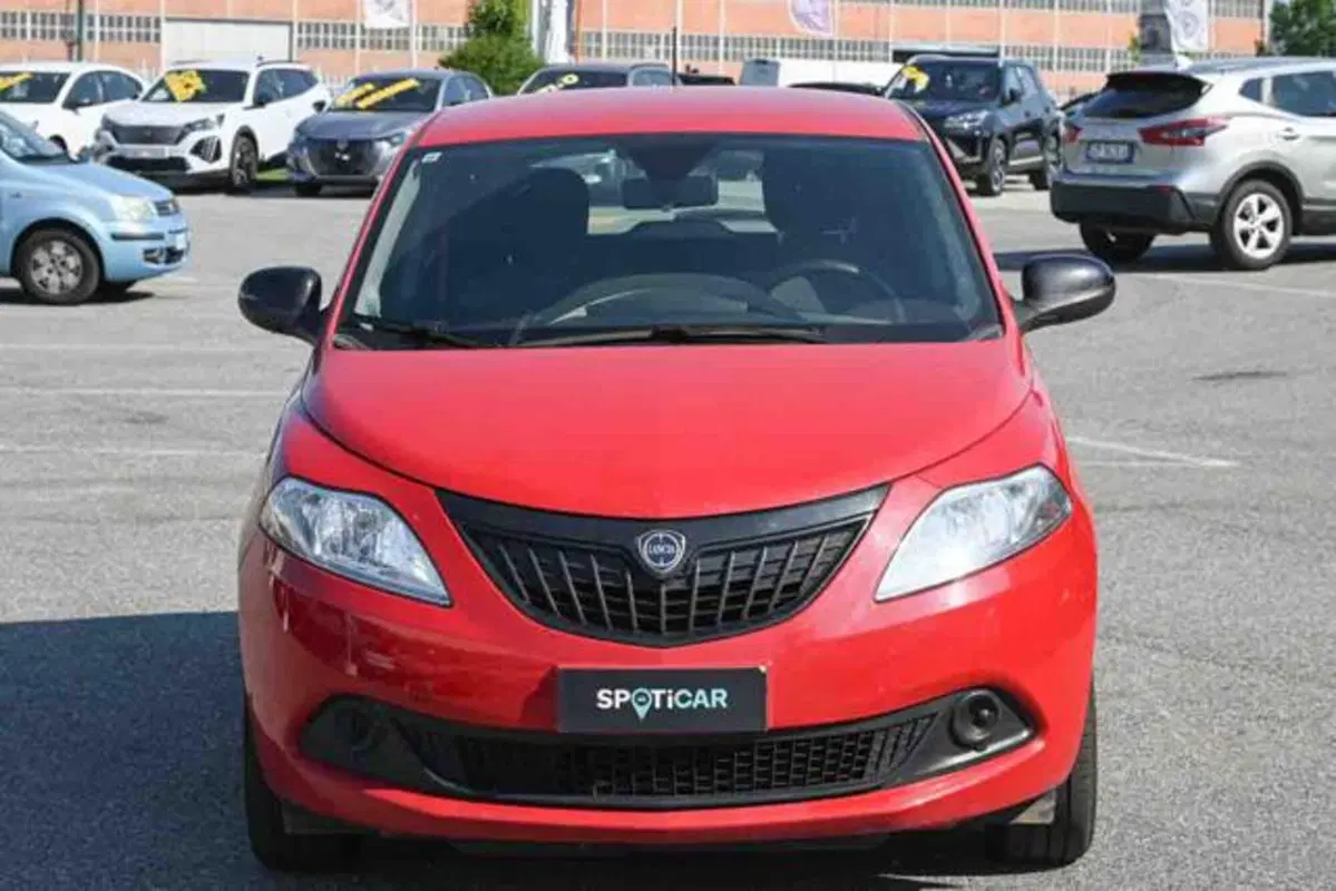 Lancia Ypsilon usata a Torino (16)