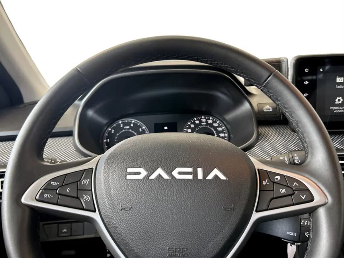 Dacia Sandero usata a Piacenza (12)