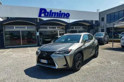 Lexus UX Full Electric Premium del 2020 usata a Codroipo