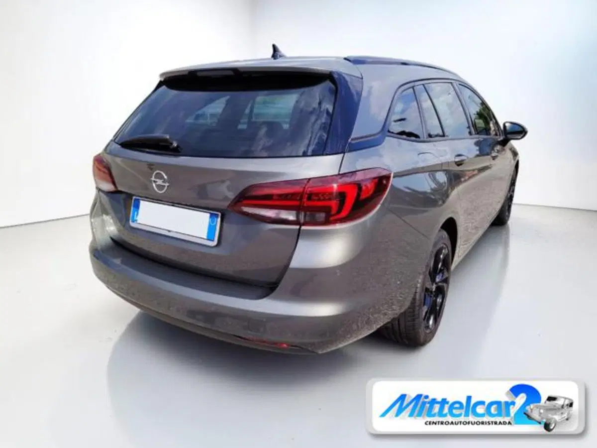 Opel Astra Station Wagon usata a Udine (4)