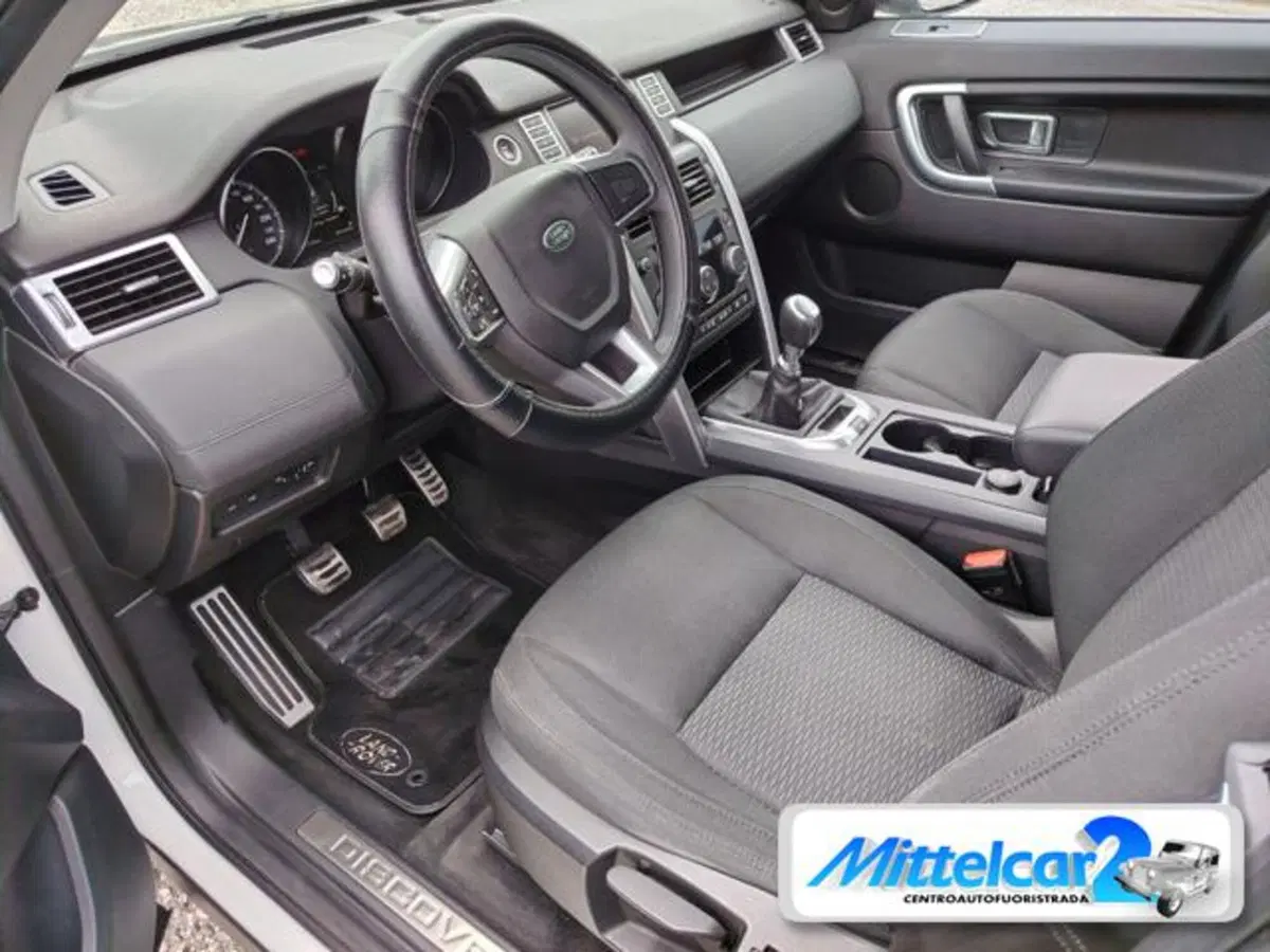 Land Rover Discovery Sport usata a Udine (13)