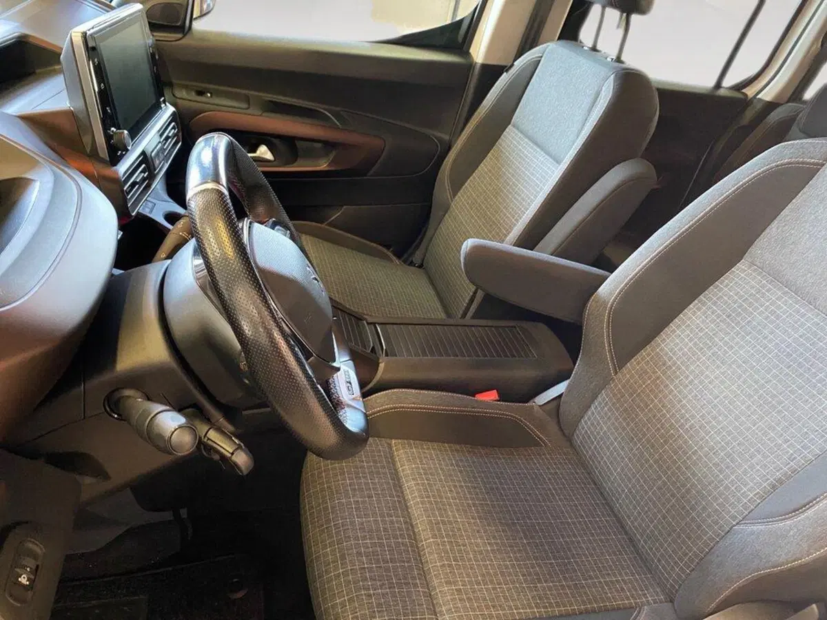 Peugeot Rifter usata a Torino (7)