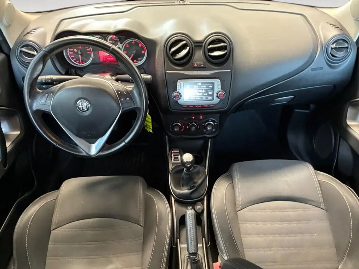 Alfa Romeo MiTo usata a Torino (5)