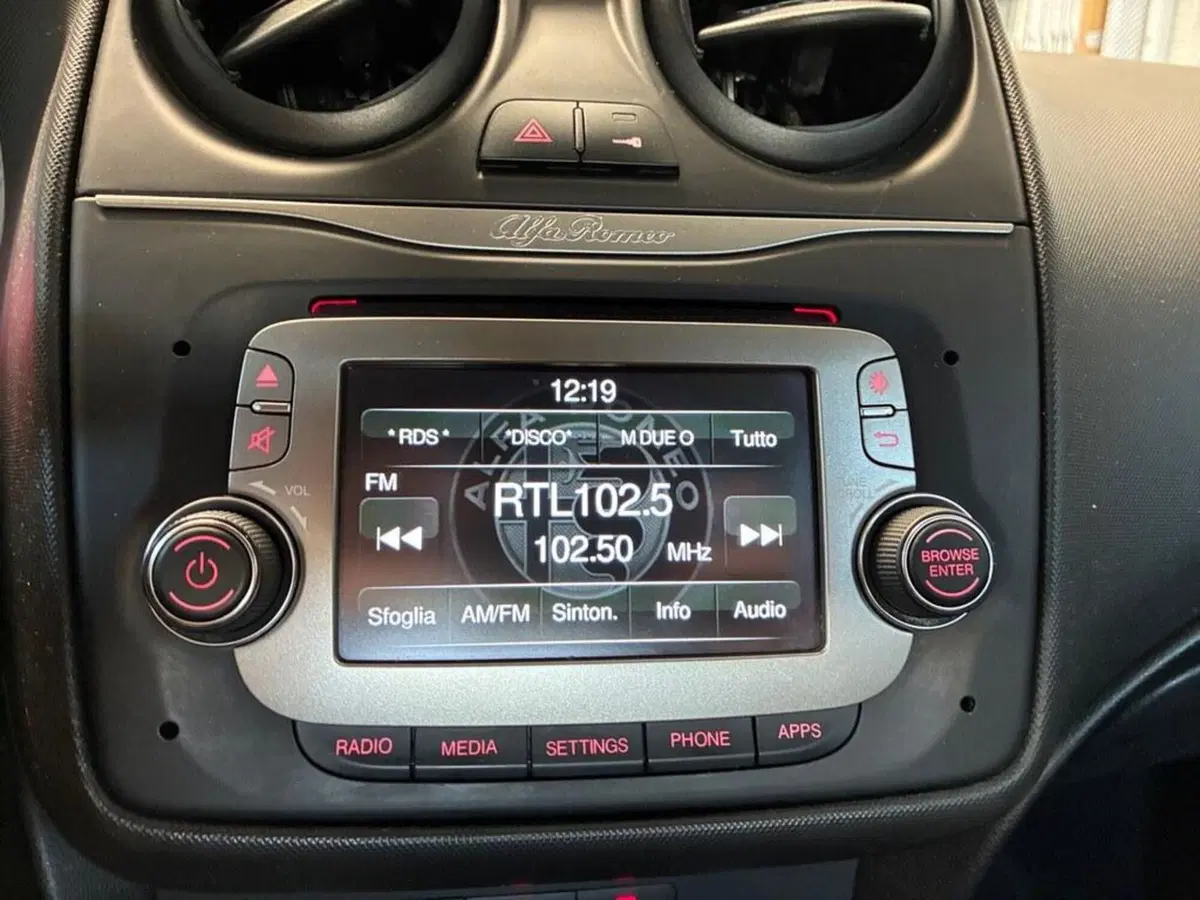 Alfa Romeo MiTo usata a Torino (8)