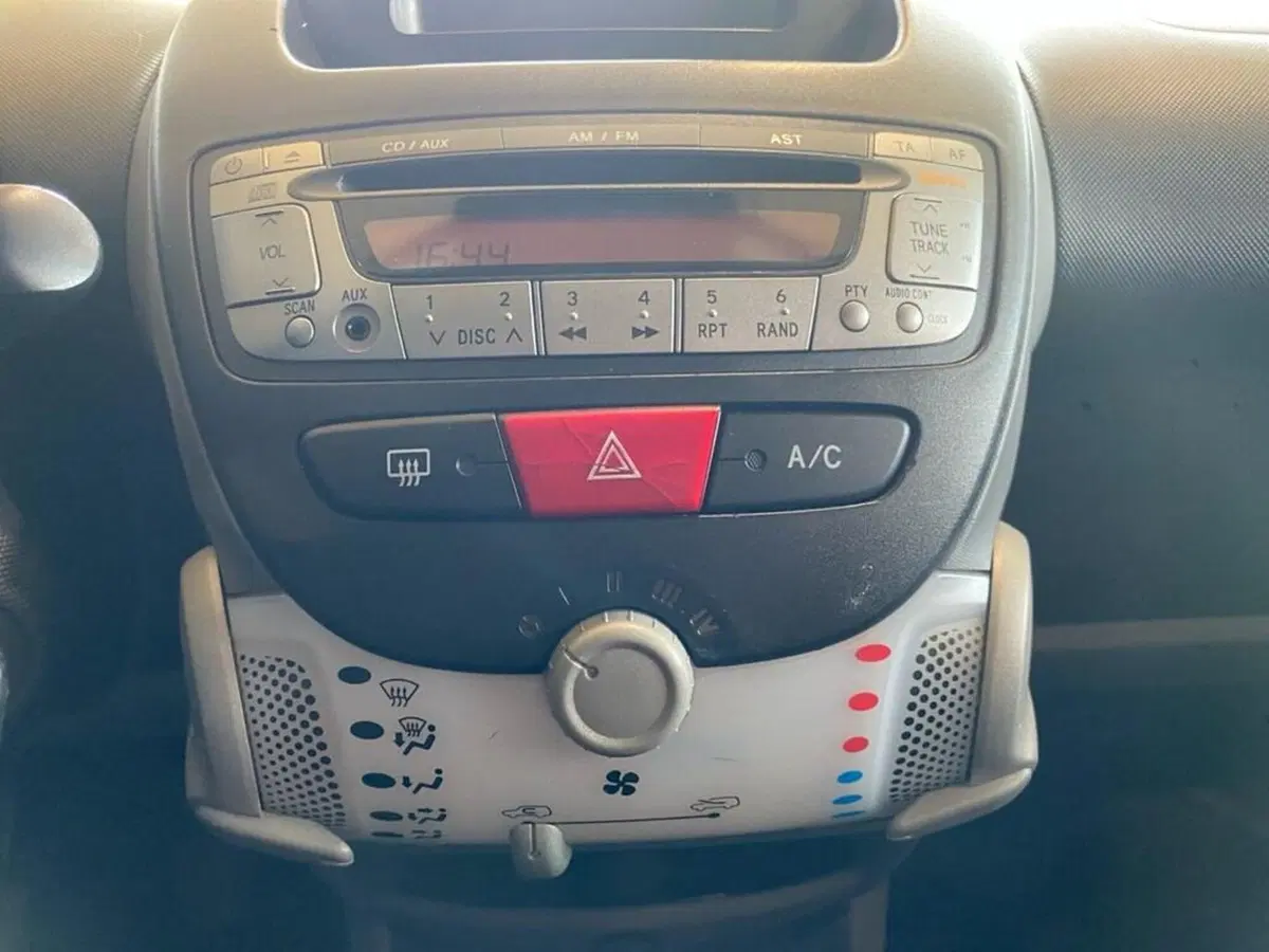 Peugeot 107 usata a Torino (9)