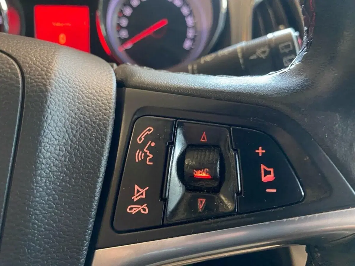 Opel Astra usata a Torino (12)