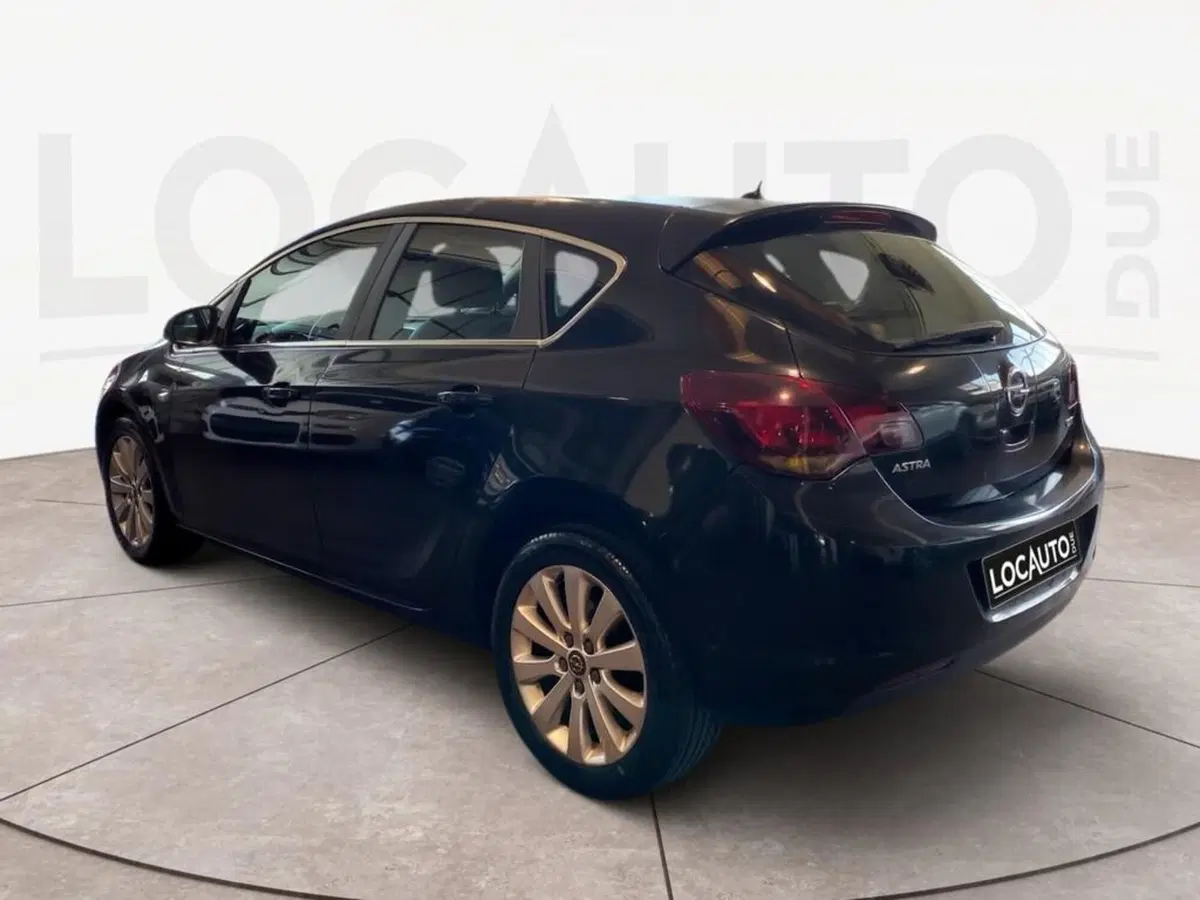 Opel Astra usata a Torino (4)