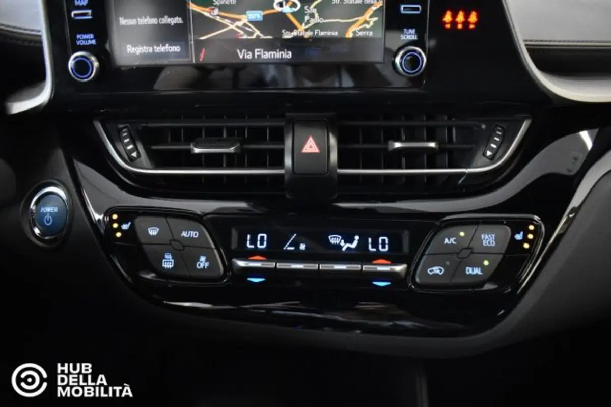 Toyota Toyota C-HR usata a Perugia (13)