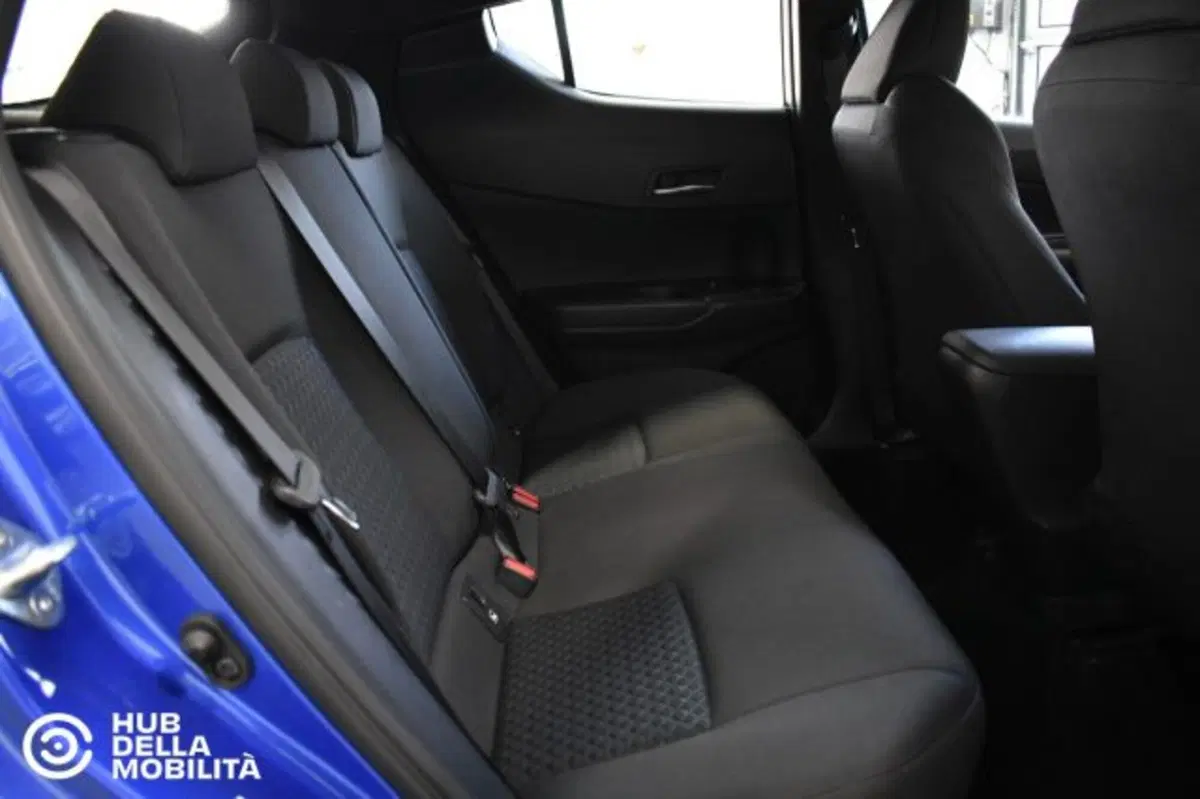 Toyota Toyota C-HR usata a Perugia (18)