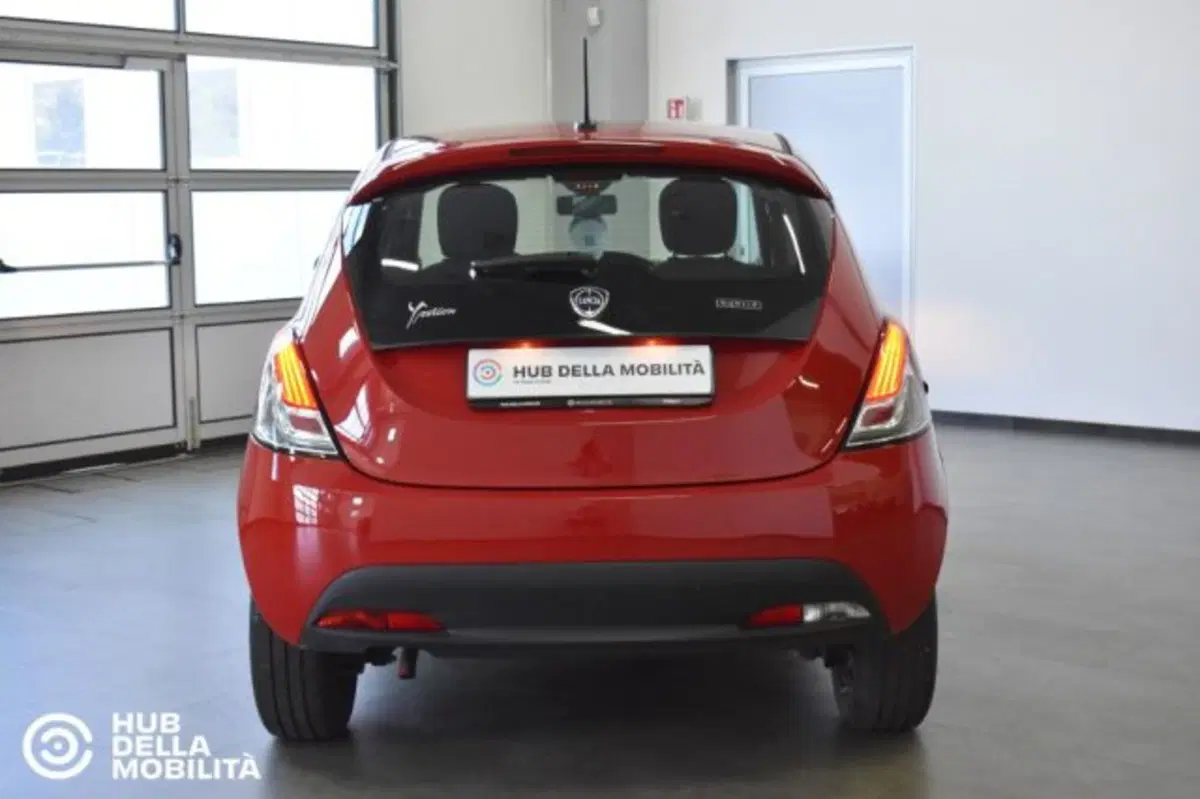 Lancia Ypsilon usata a Perugia (5)