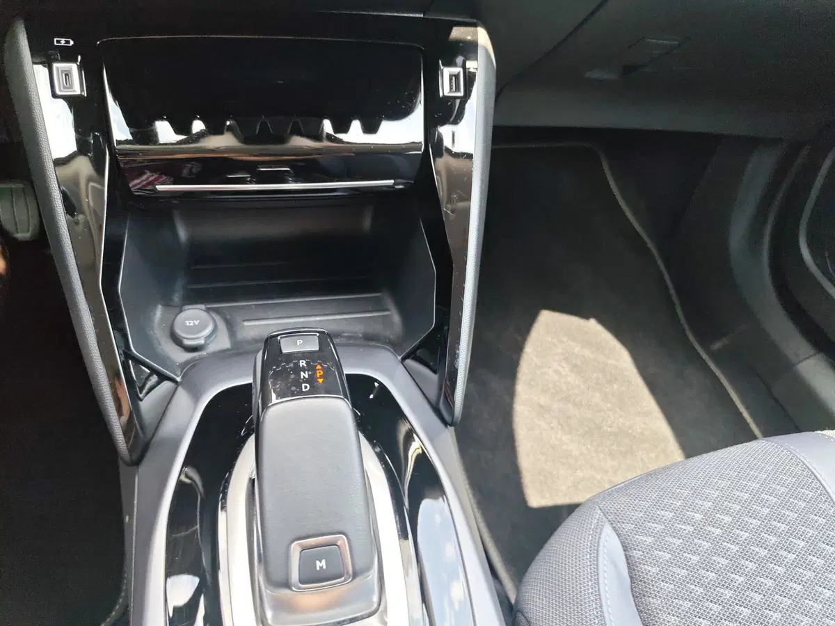 Peugeot 2008 usata a Monza e Brianza (9)
