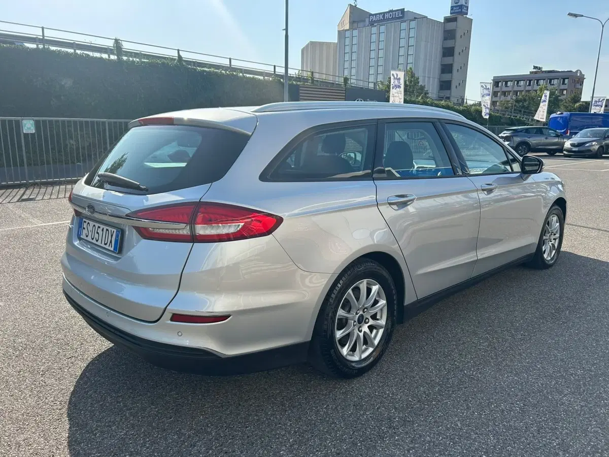 Ford Mondeo Station Wagon usata a Piacenza (4)