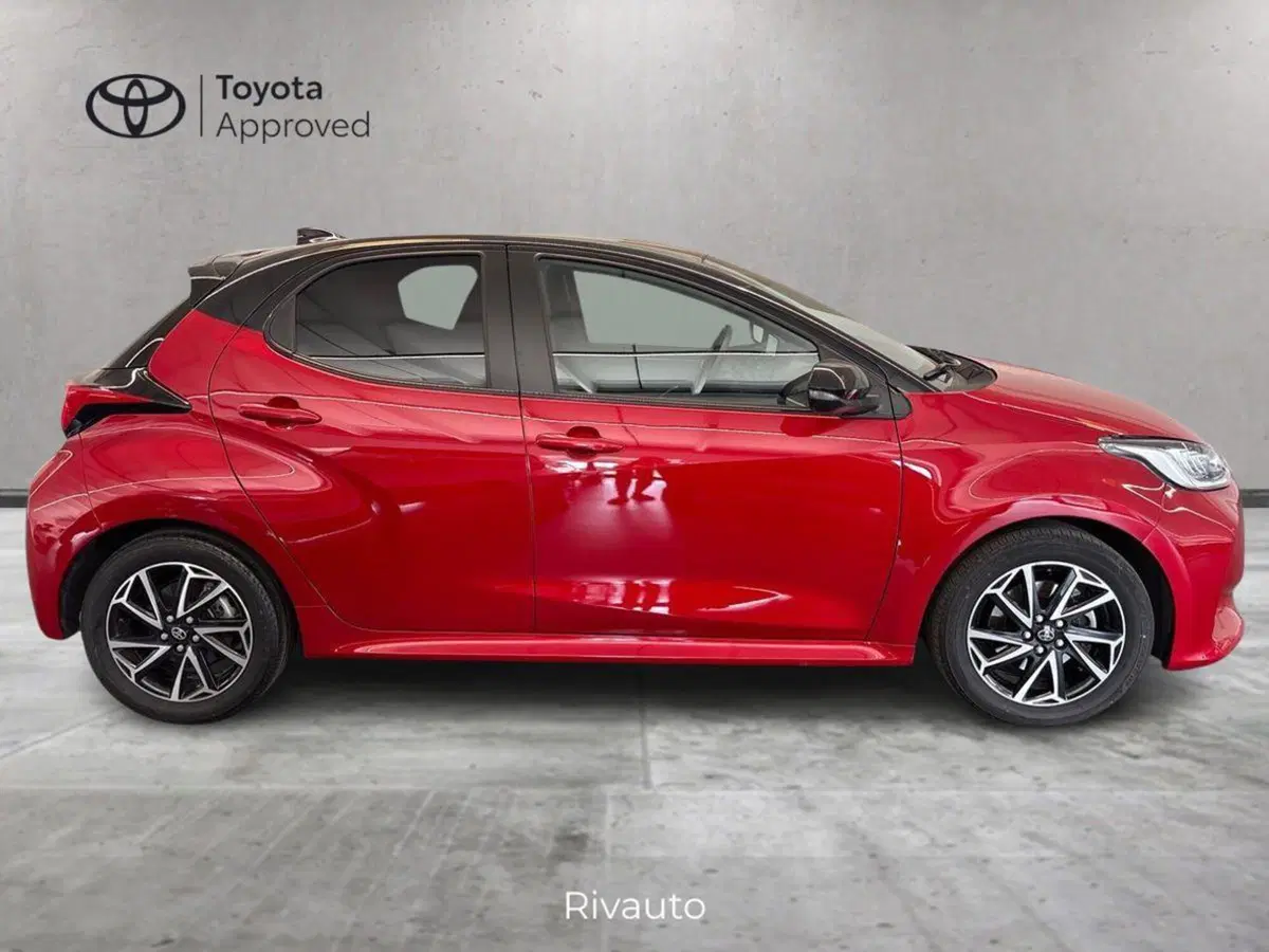 Toyota Yaris usata a Como (4)