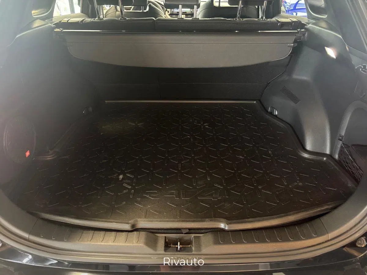 Toyota Rav4 usata a Como (6)