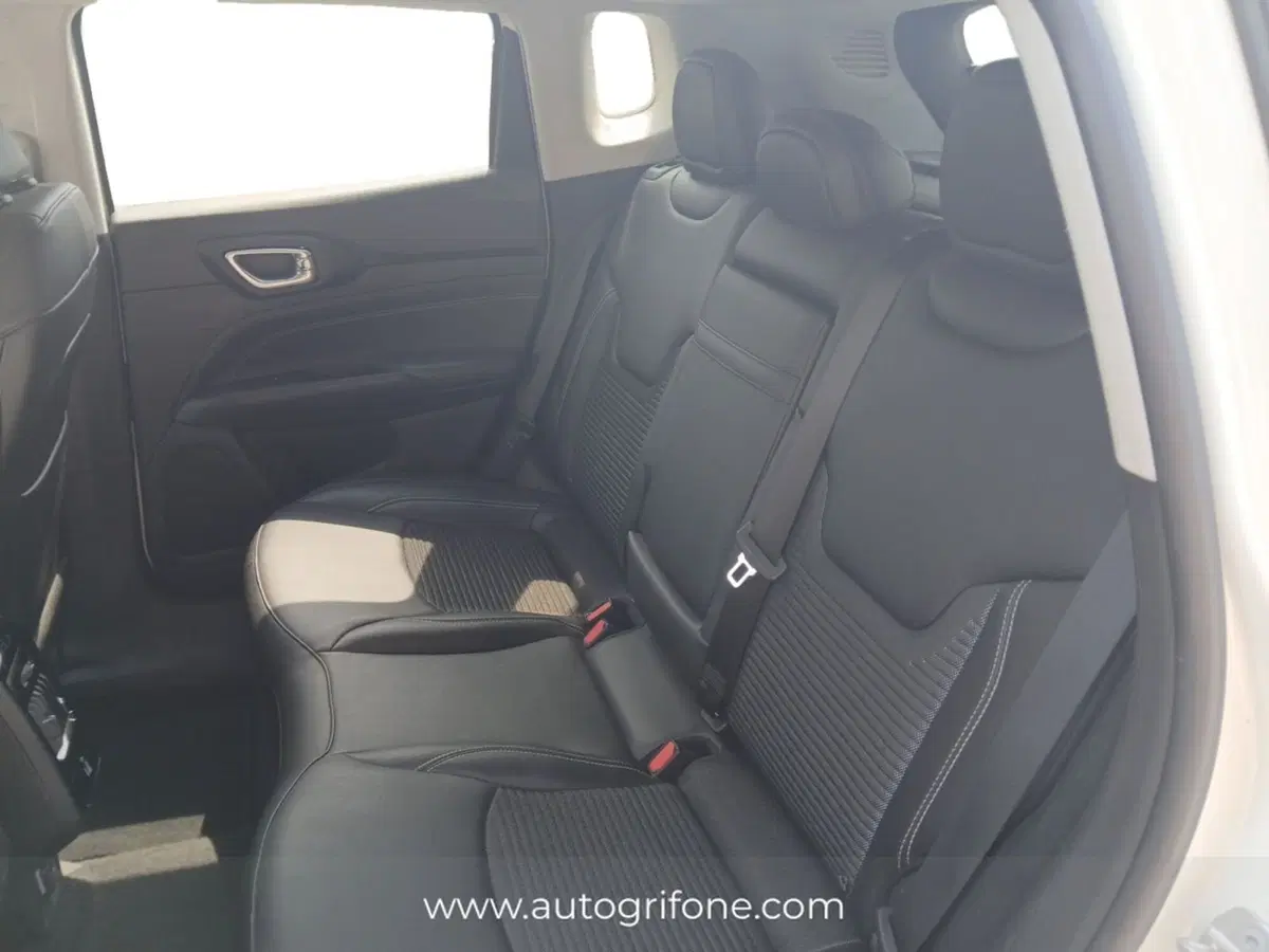Jeep Compass usata a Modena (13)