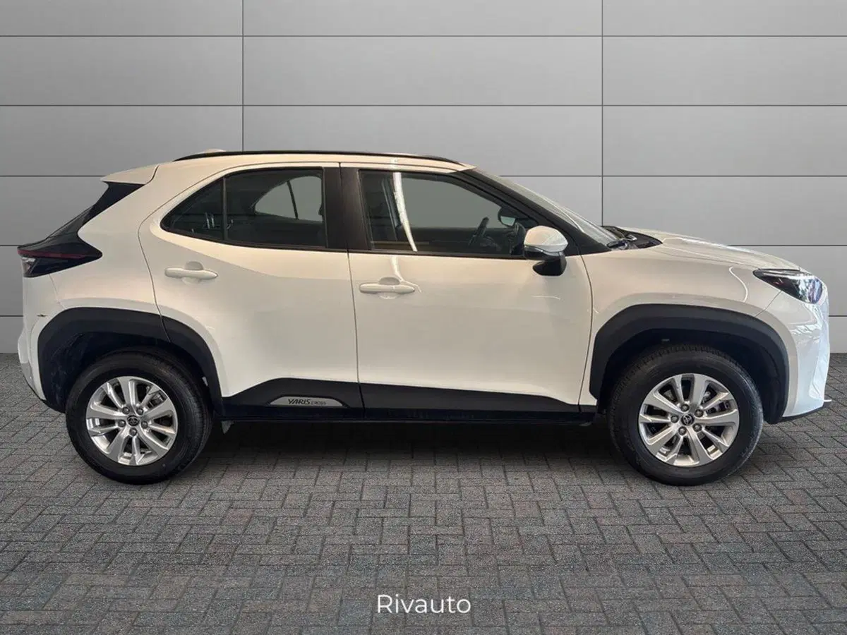 Toyota Yaris Cross usata a Como (3)