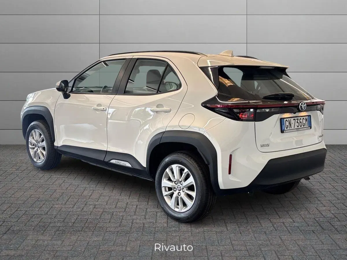 Toyota Yaris Cross usata a Como (4)