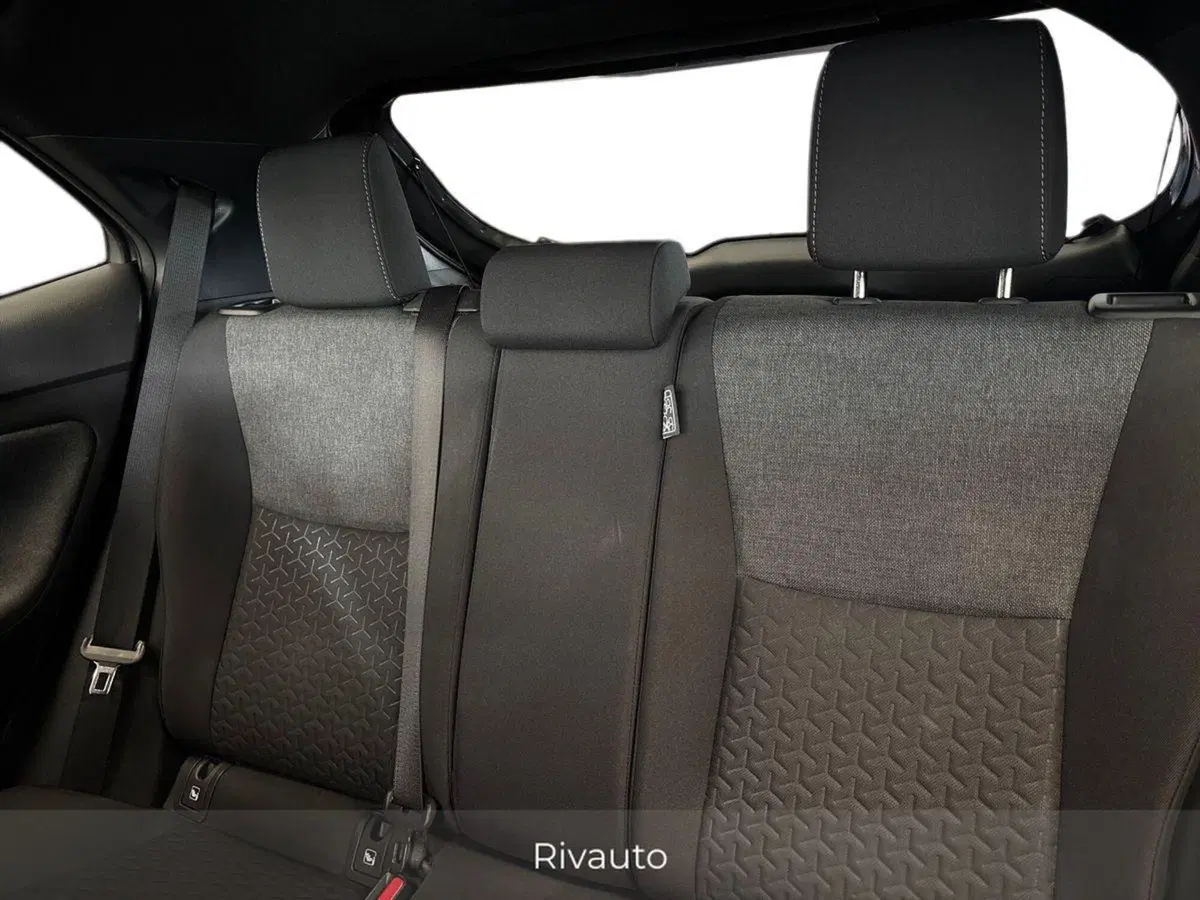 Toyota Yaris Cross usata a Como (11)