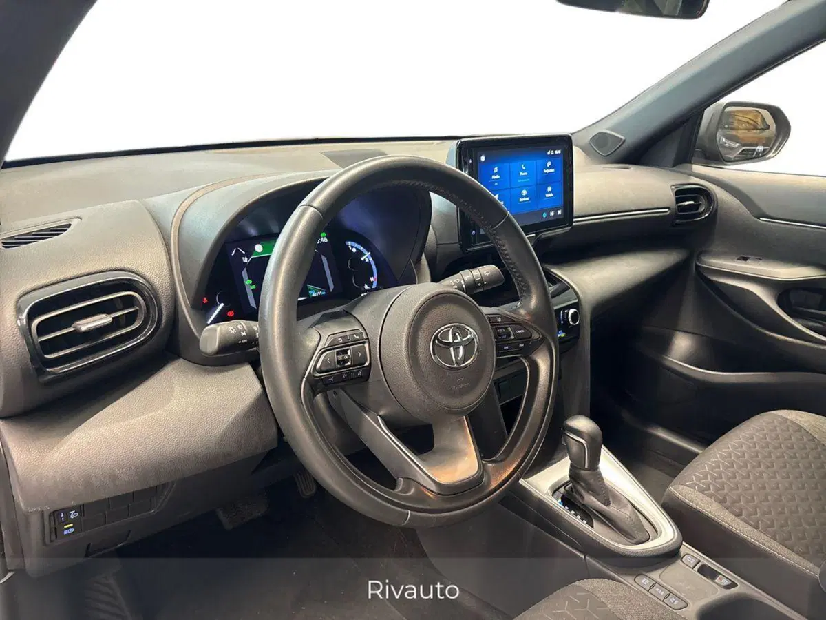 Toyota Yaris Cross usata a Como (7)