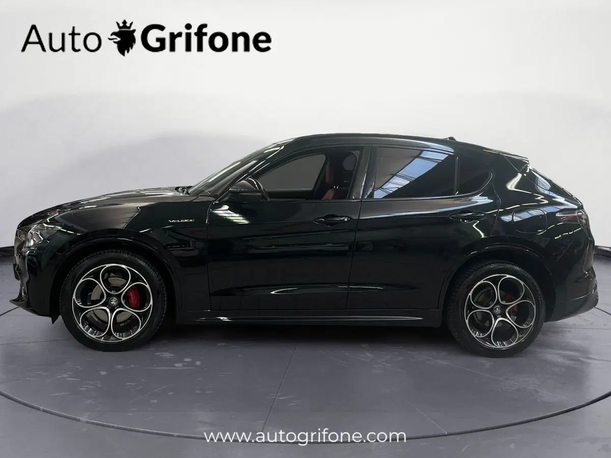 Alfa Romeo Stelvio usata a Modena (2)