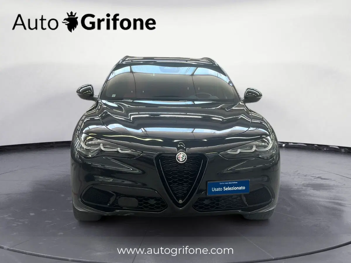 Alfa Romeo Stelvio usata a Modena (8)